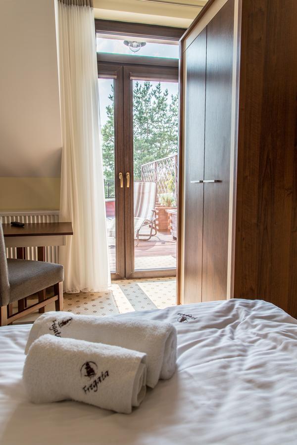 Fregata Bed & Breakfast Елк Екстериор снимка